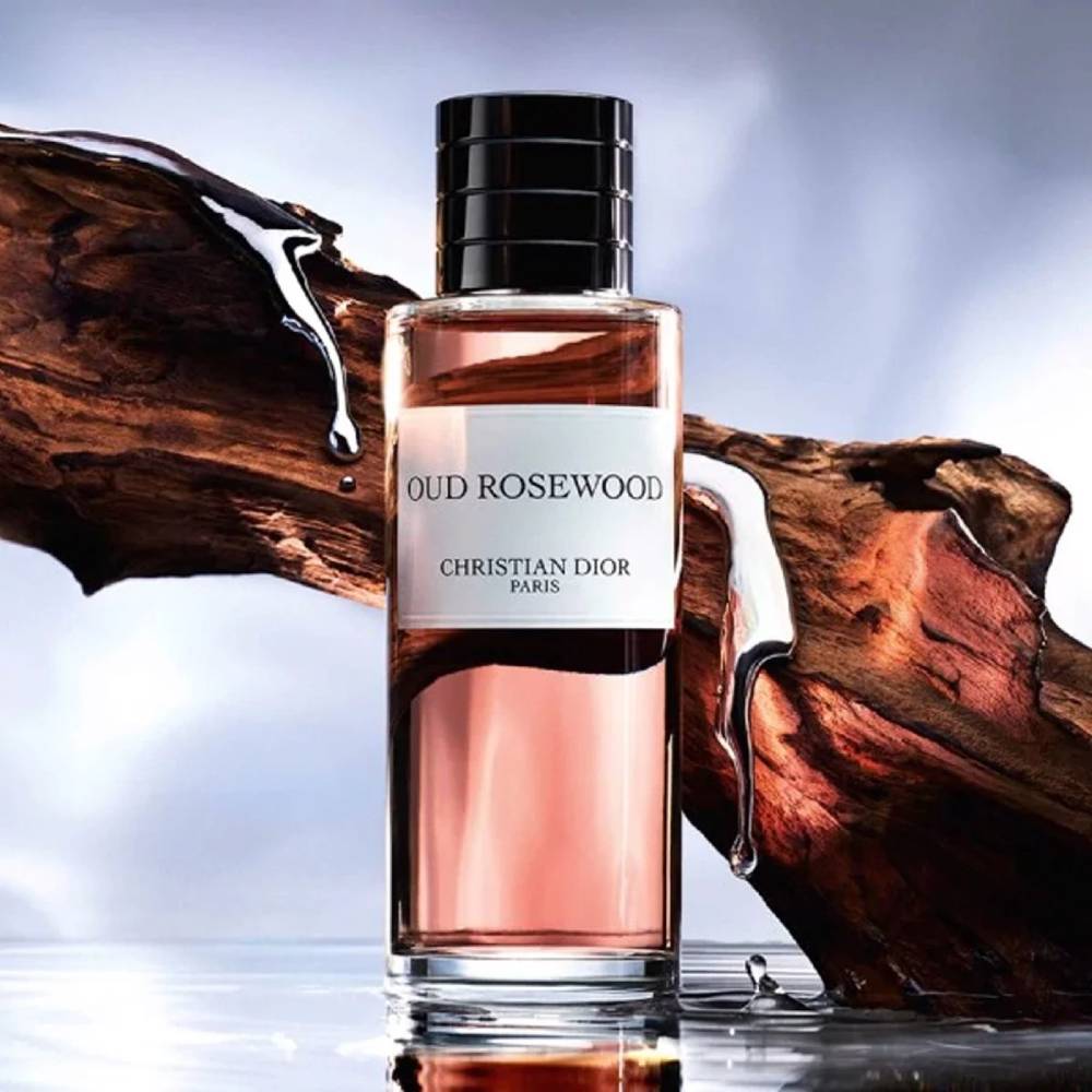 Rosewood EDP là sản phẩm chăm sóc của Dior với sự kết hợp của trầm hương và gỗ đàn hương