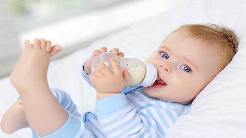 Kinh nghiệm chọn sữa cho trẻ mới sinh